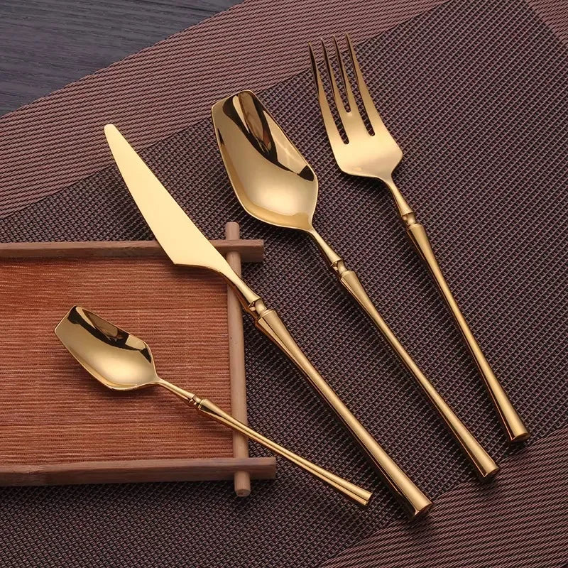 AurumSteel Luxe Cutlery Set – Timeless Elegance for a Refined Table Style