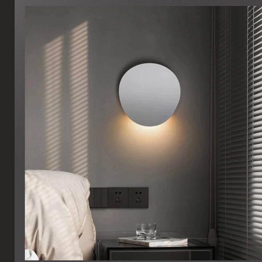 Frida – Modern Wall Lamp with LED lighting