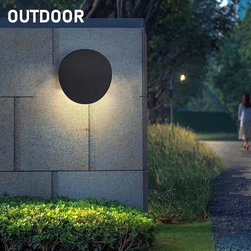 Frida – Modern Wall Lamp with LED lighting