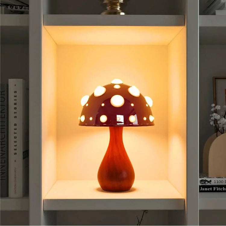 MushGlow – Magical Table Lamp with Atmospheric Mushroom Design