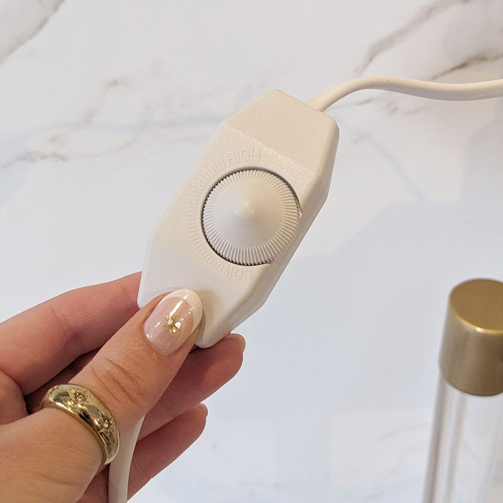 GlowHaven – Luxury Candle Warmer with Elegant Gold Accents