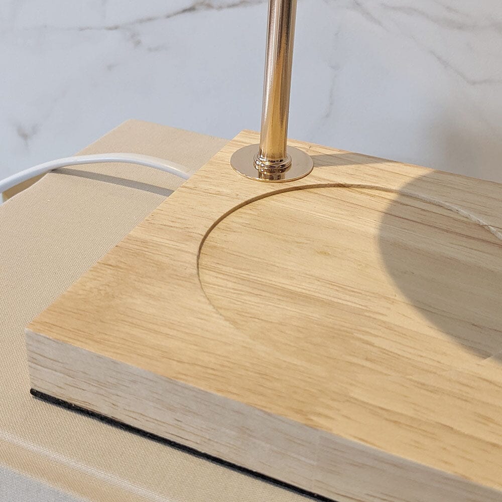 GlowHaven – Luxury Candle Warmer with Elegant Gold Accents