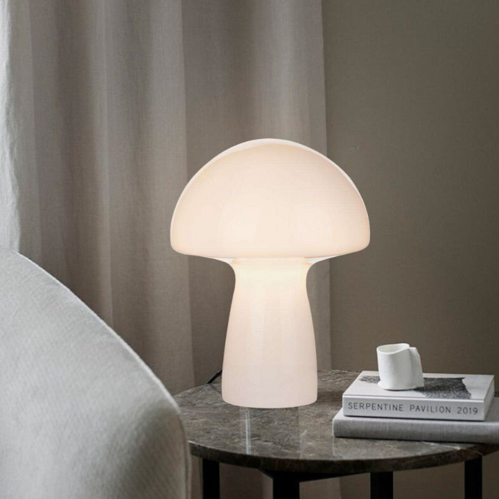 RetroGlow – Charming Table Lamp with Vintage Mushroom Design