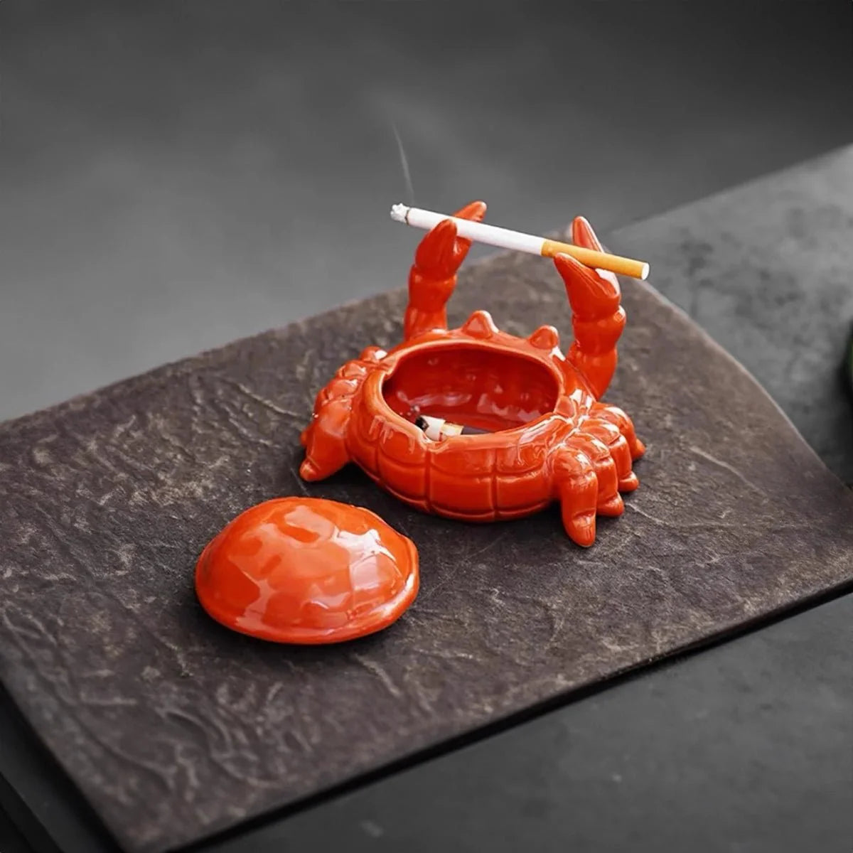 CeramiQ – Luxury Ashtray in Oriental Style with Unique Crab Design