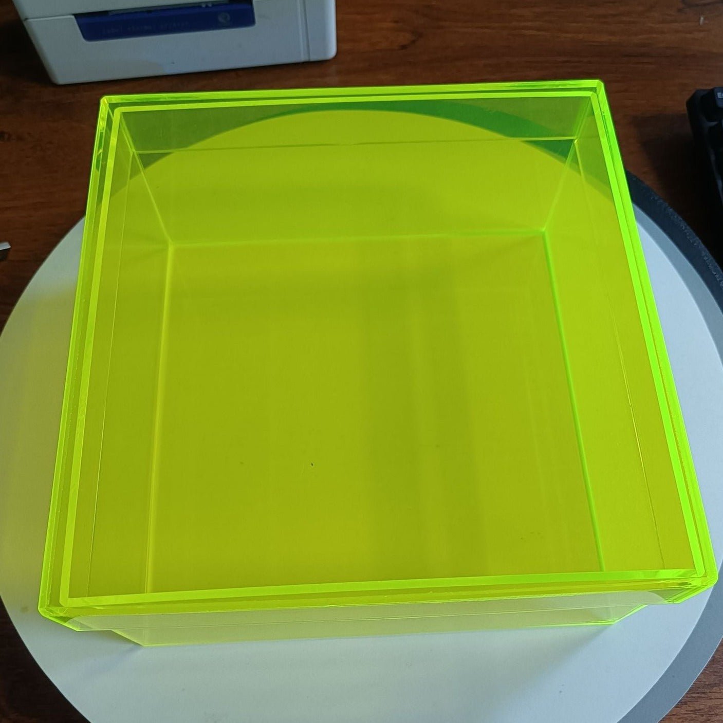 ClearVista – Stylish Acrylic Storage Box with Functional Lid