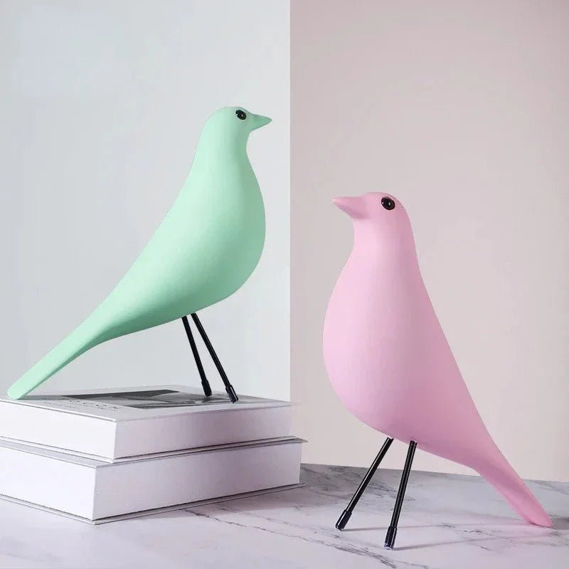 AviArt – Playful Birdhouse Ornament with Unique Handmade Design