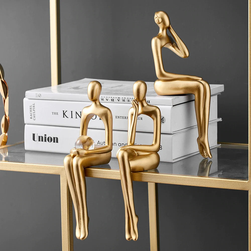 DecoraForm – Abstract Bookshelf Figures with Artistic Appearance