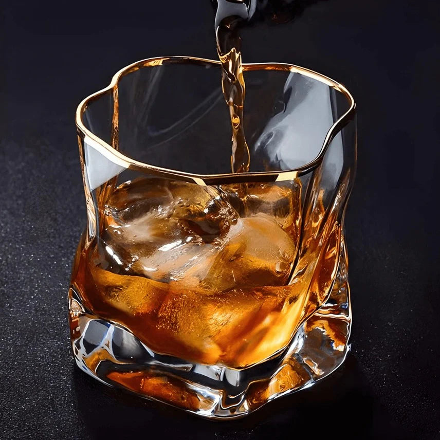 SipElegance – Luxury Textured Whiskey Glasses for a Refined Whiskey Experience