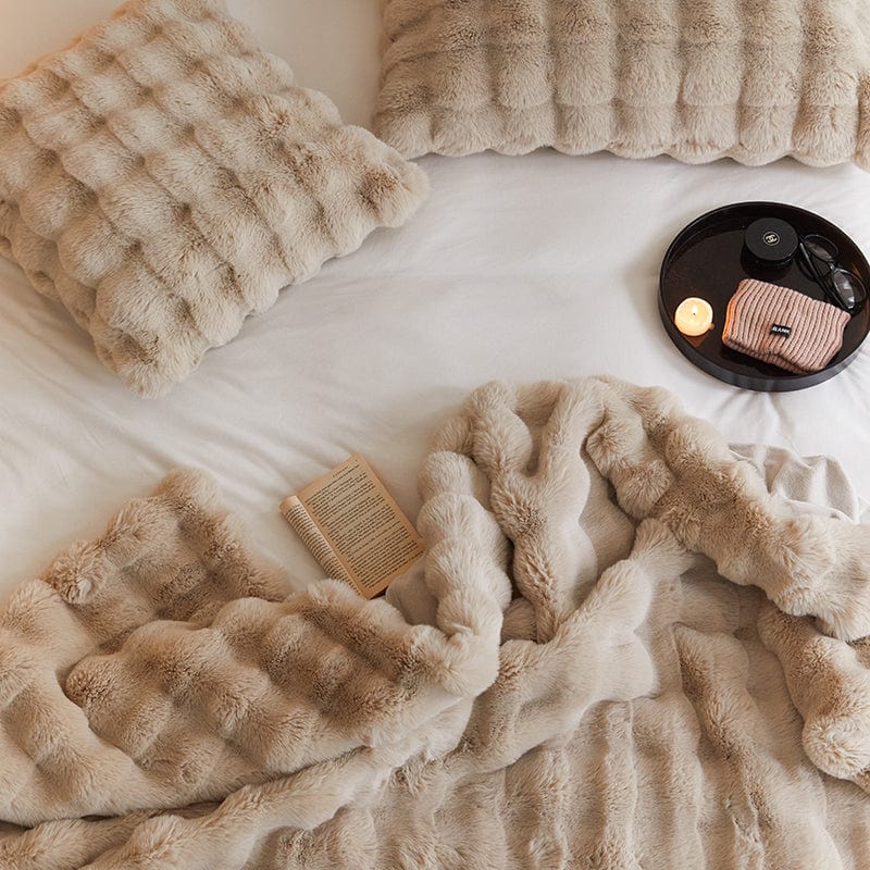 FurLuxe – Luxury Faux Fur Cushion Cover for Stylish Comfort