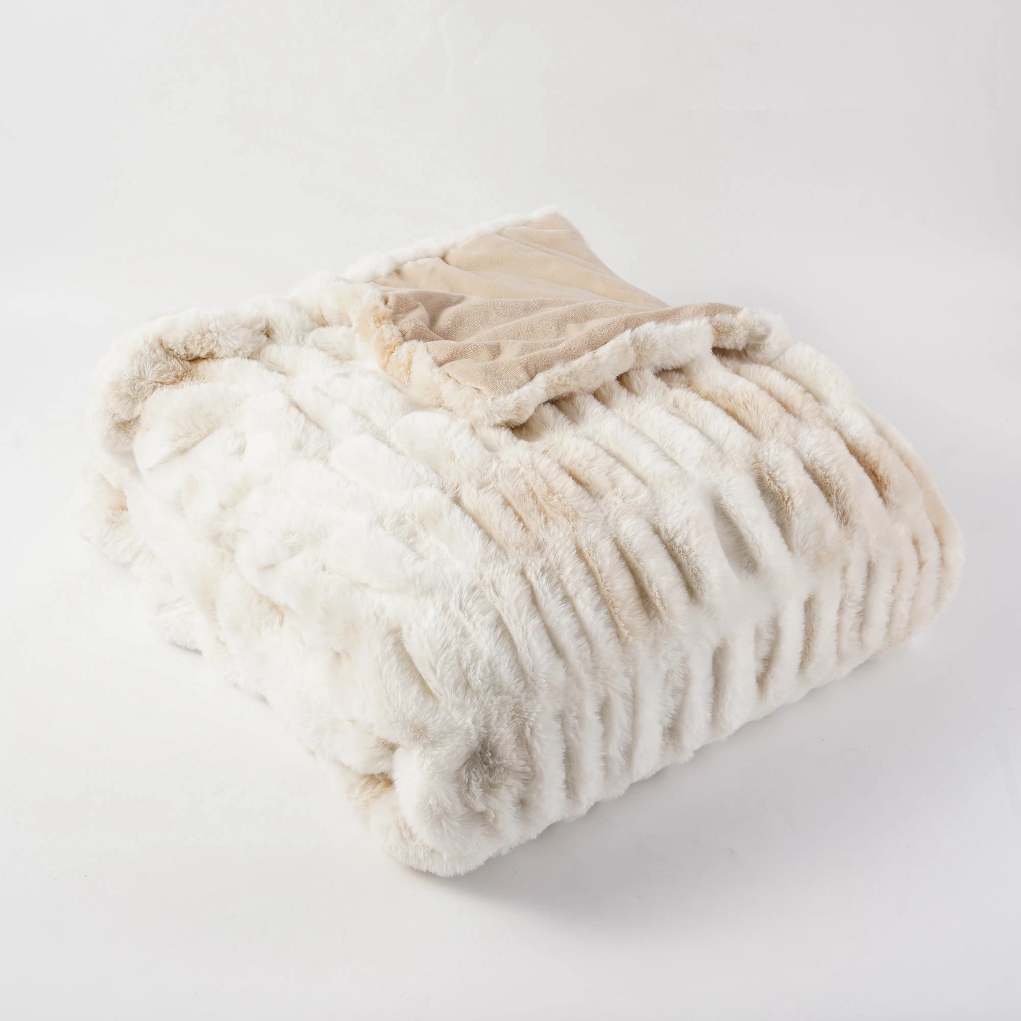 Plaid en fausse fourrure pelucheux avec design 3D côtelé réversible pour canapé