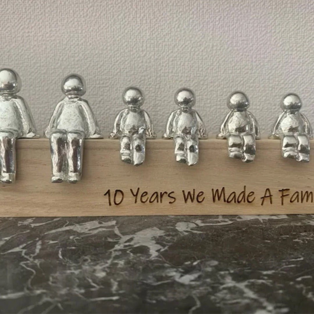 FamiliaArt – Elegant Family Sculpture with Timeless Meaning