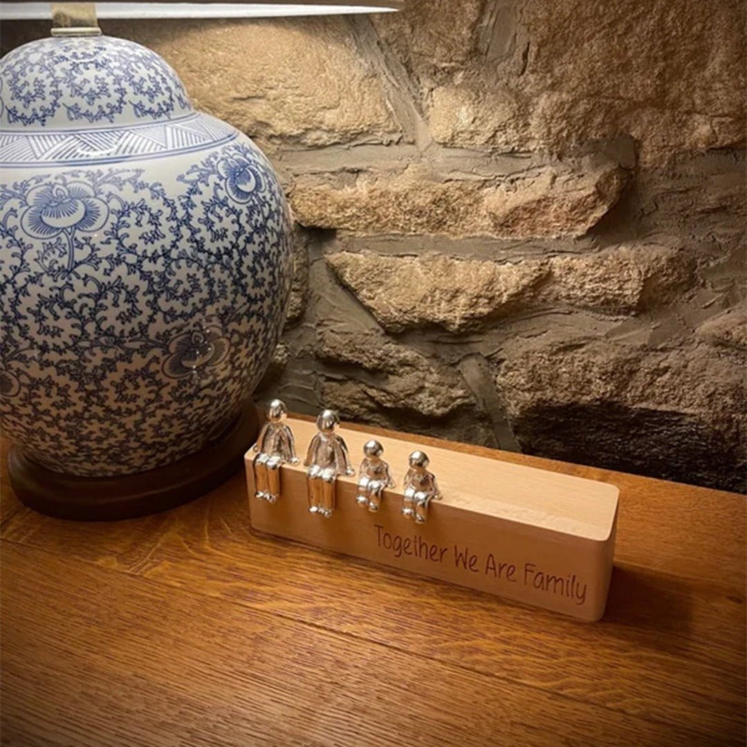 FamiliaArt – Elegant Family Sculpture with Timeless Meaning