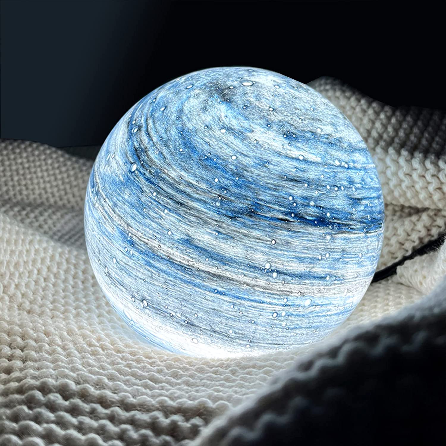 LunaCrystal – Elegant Glass Moon Lamp with Enchanting Cosmic Details for Atmospheric Spaces