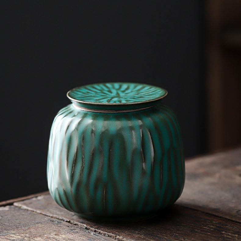 EternaLoom Timeless Ceramic Memorial Urn – Elegant Keepsake for Pets