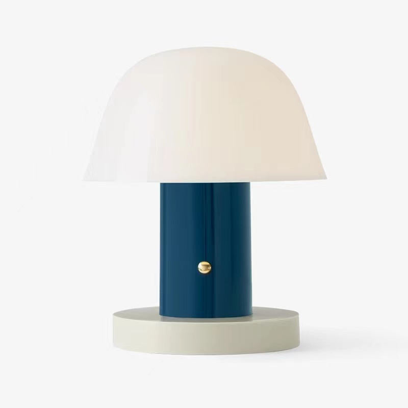 GlowFungi – Unique Table Lamp with a Playful Mushroom Design