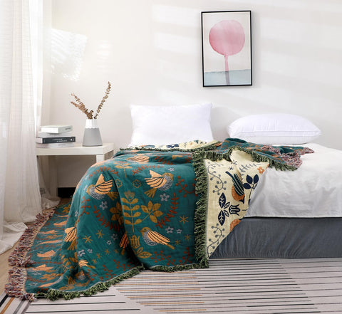 Serenelle – Elegant Cotton Throw with Flying Birds and Floral Details