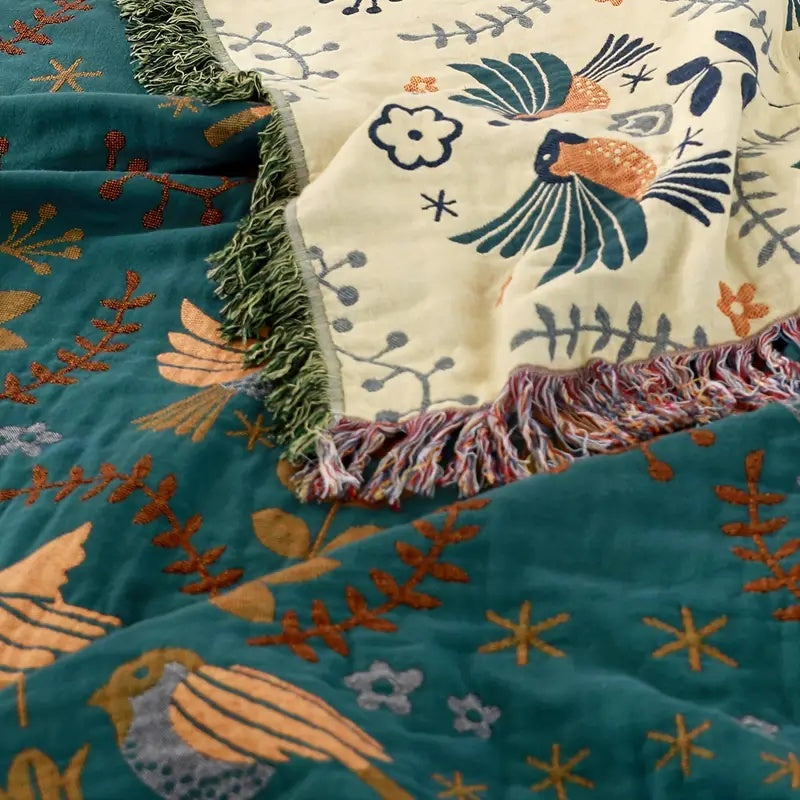 Serenelle – Elegant Cotton Throw with Flying Birds and Floral Details