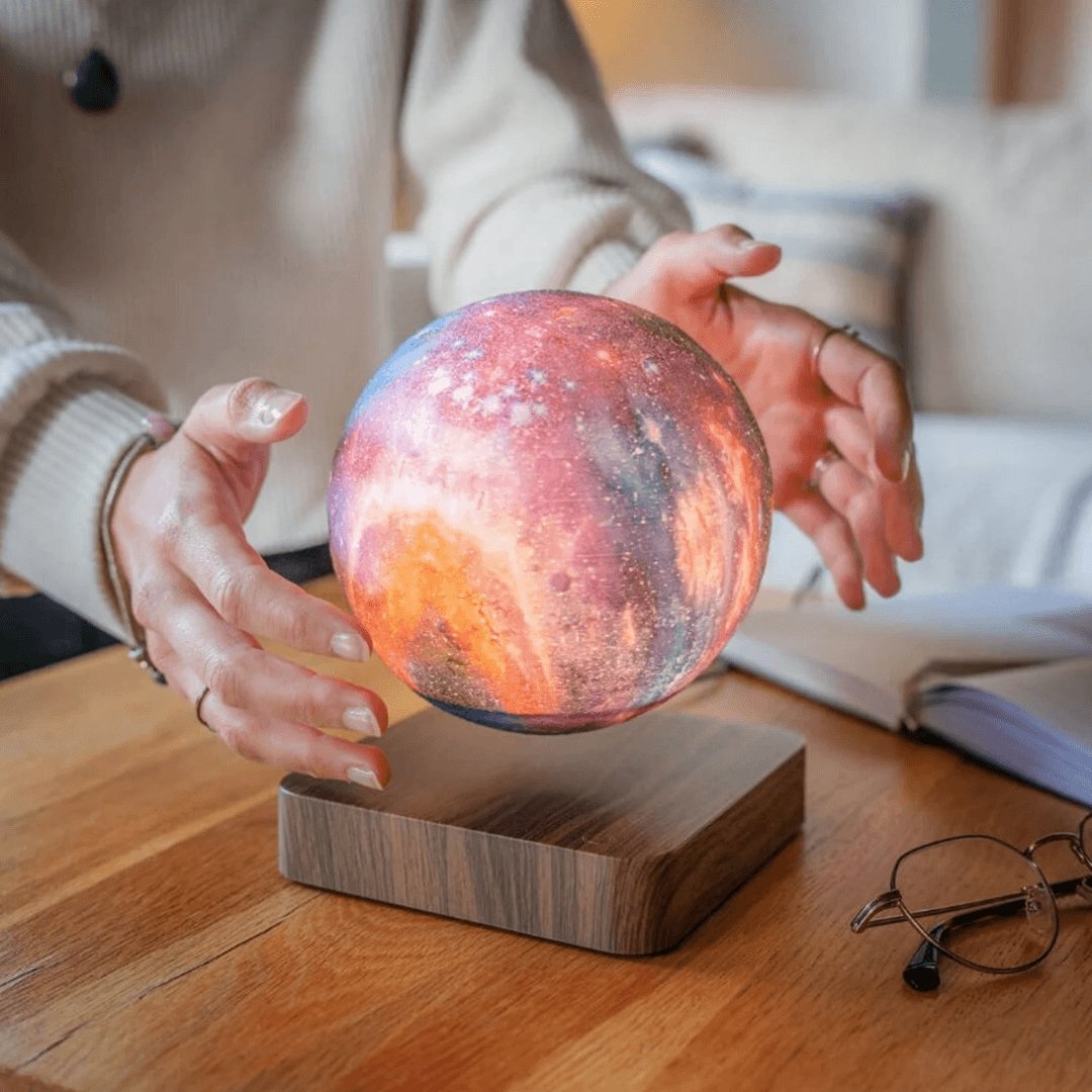 LunaGlow – Luxury Floating Moon Lamp with Magical Glow