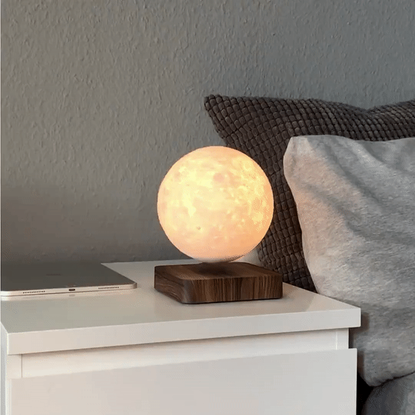 LunaLevitate – Enchanting Floating Moon Lamp with Magnetic Elegance for Modern Interiors