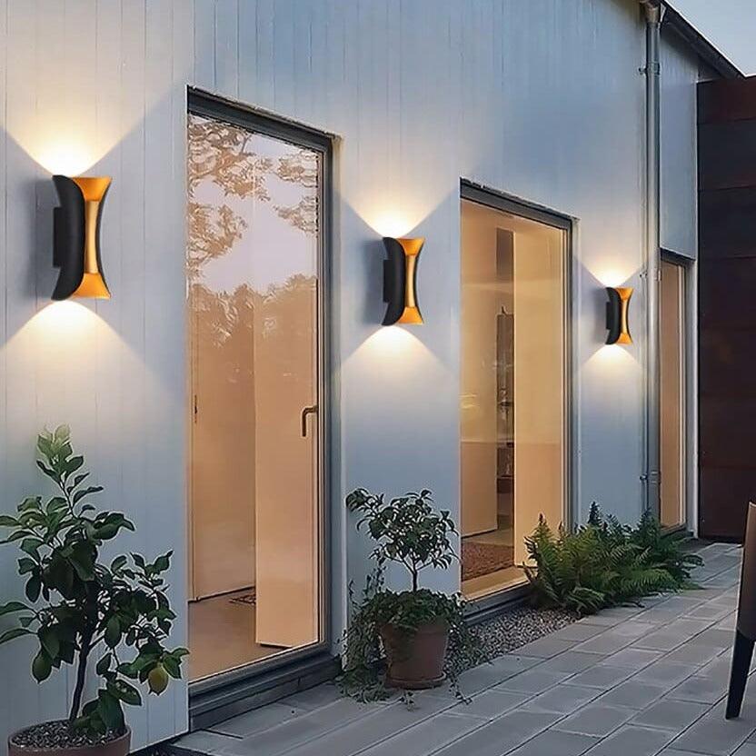 LustriaGlow – Stylish Outdoor Wall Lamp with Weatherproof Design