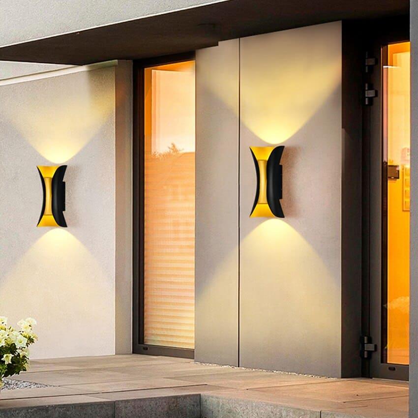 LustriaGlow – Stylish Outdoor Wall Lamp with Weatherproof Design