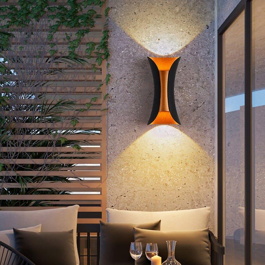LustriaGlow – Stylish Outdoor Wall Lamp with Weatherproof Design