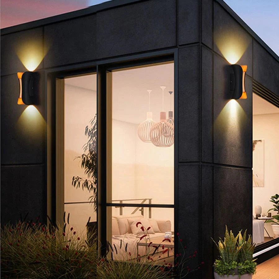 LustriaGlow – Stylish Outdoor Wall Lamp with Weatherproof Design