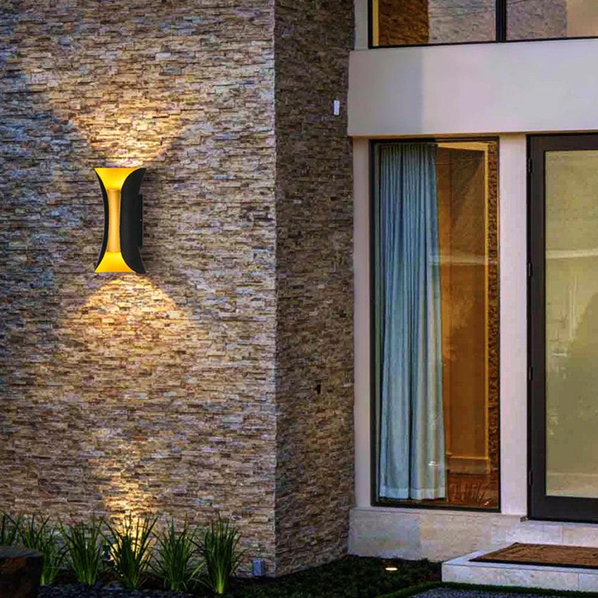 LustriaGlow – Stylish Outdoor Wall Lamp with Weatherproof Design