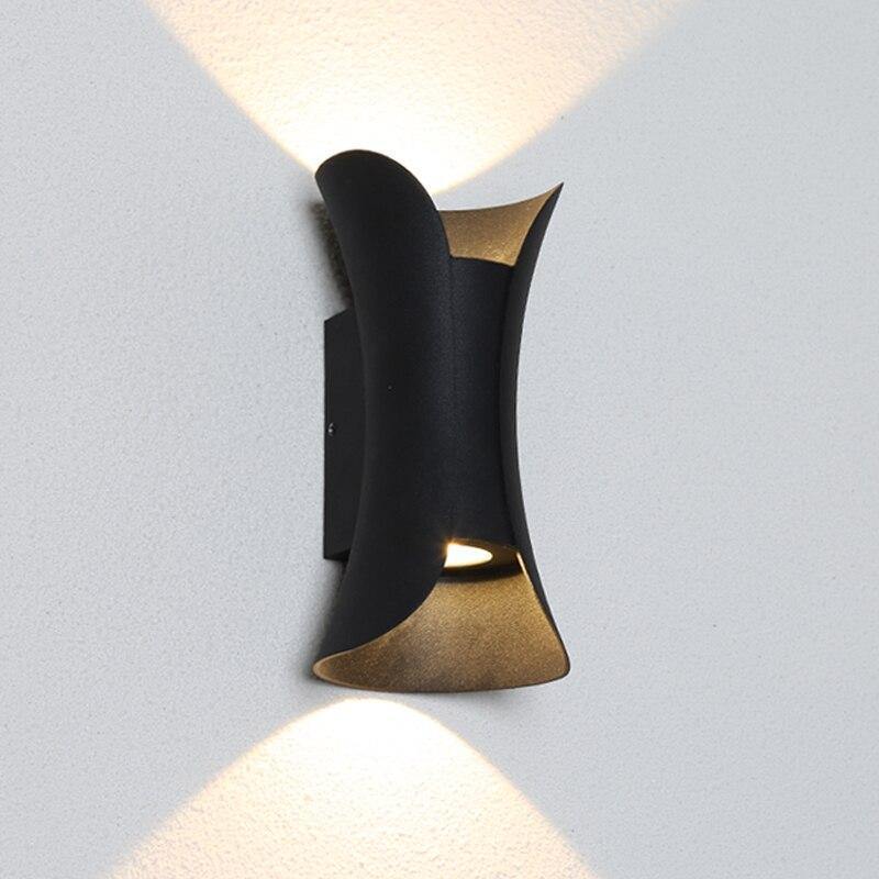 LustriaGlow – Stylish Outdoor Wall Lamp with Weatherproof Design