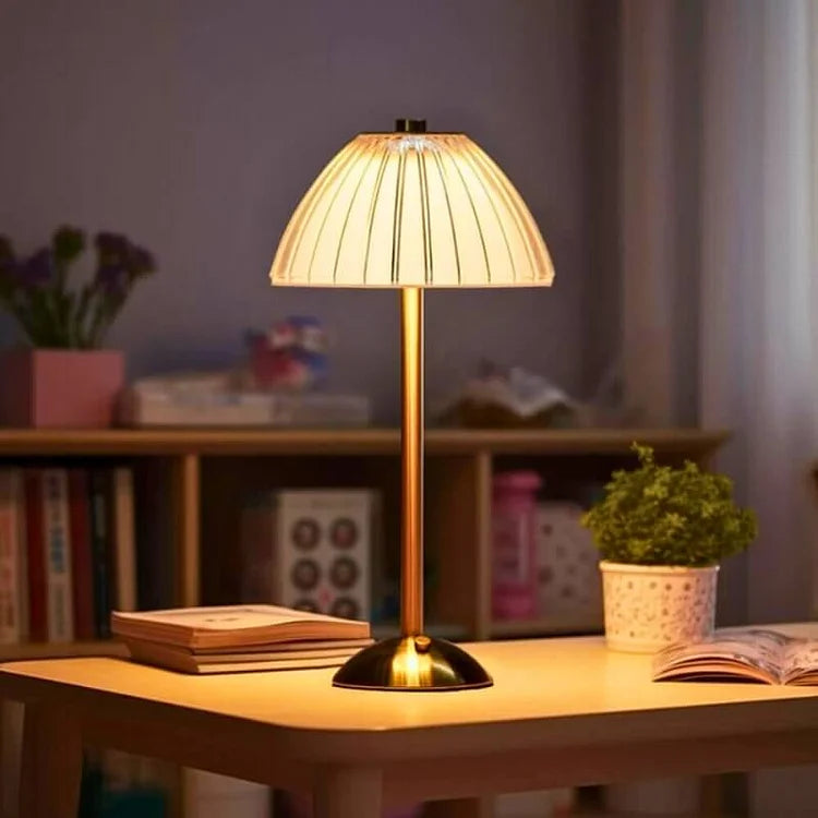 CrystalGlow – Wireless Table Lamp with Luxury Crystal Design