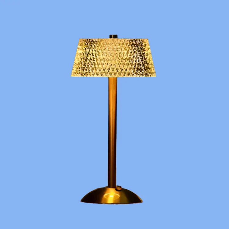 CrystalGlow – Wireless Table Lamp with Luxury Crystal Design