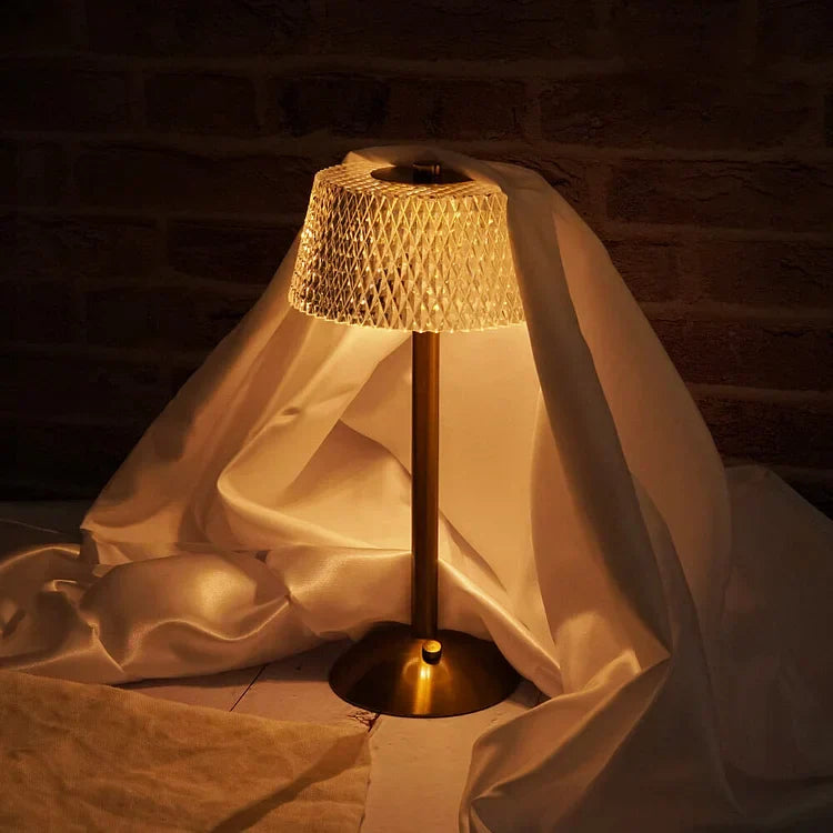 CrystalLuxe – Wireless Table Lamp with Elegant Crystal Details