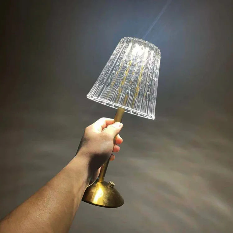 CrystalGlow – Wireless Table Lamp with Luxury Crystal Design