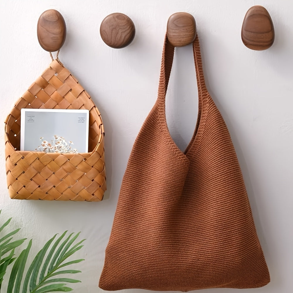 OakPebble – Natural Wooden Wall Hooks with Organic Design for a Stylish Interior