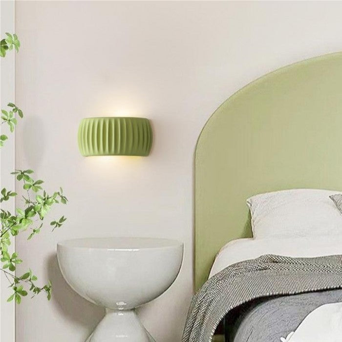 RibbedGlow – Luxury Wall Lamp with Modern Elegance