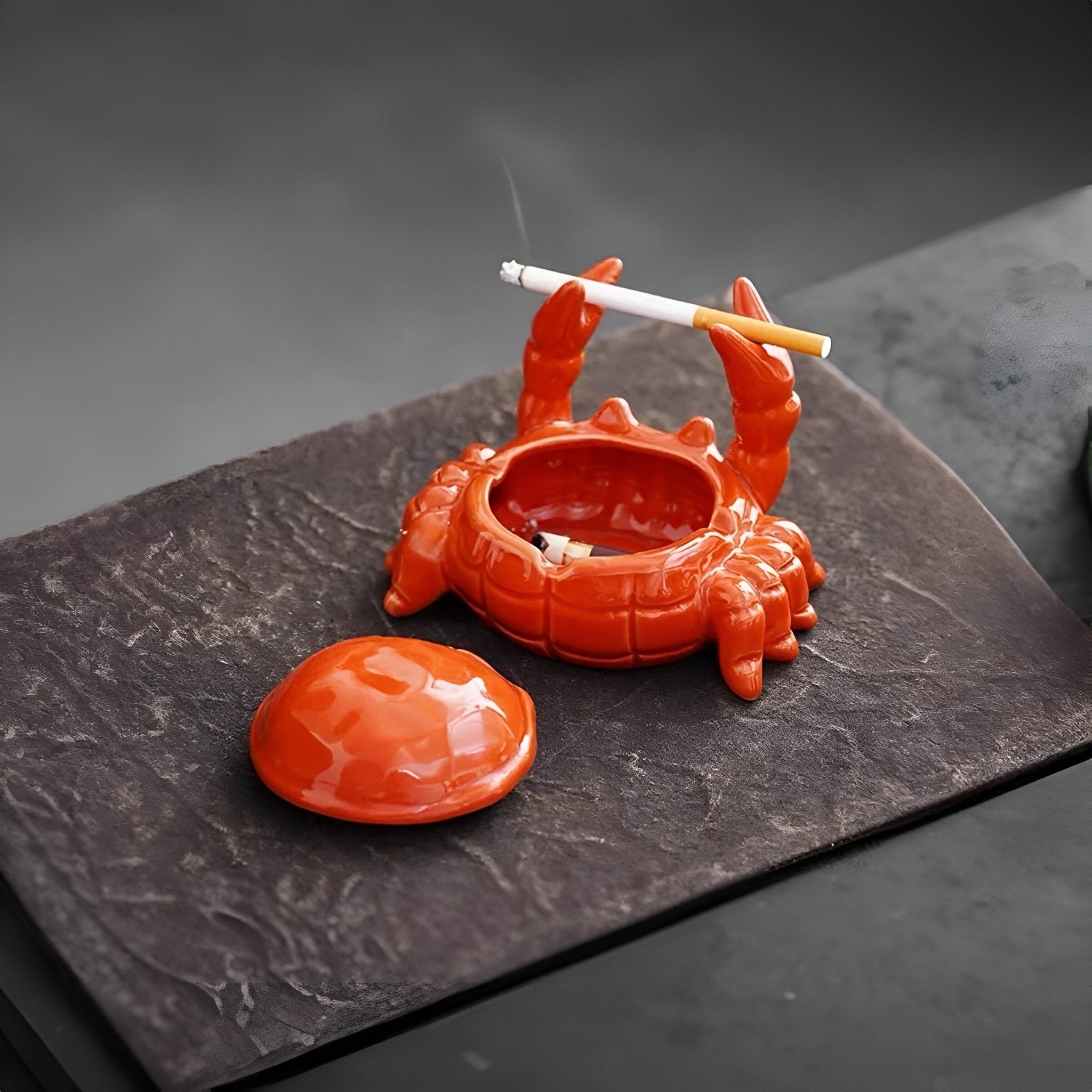 CeramiQ – Luxury Ashtray in Oriental Style with Unique Crab Design