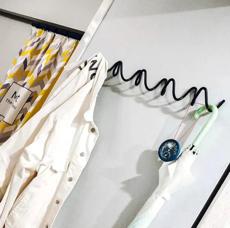 LineaForm Elegant Metal Wall Hook – Minimalist Luxury for a Stylish Interior