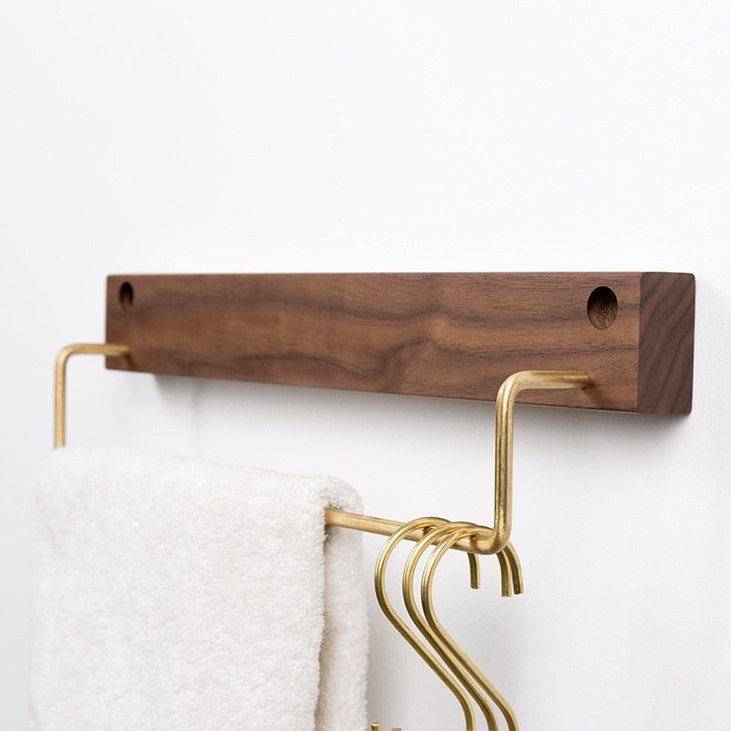 WoodCraft – Elegant Beech Wood Towel Rack with Brass Accents