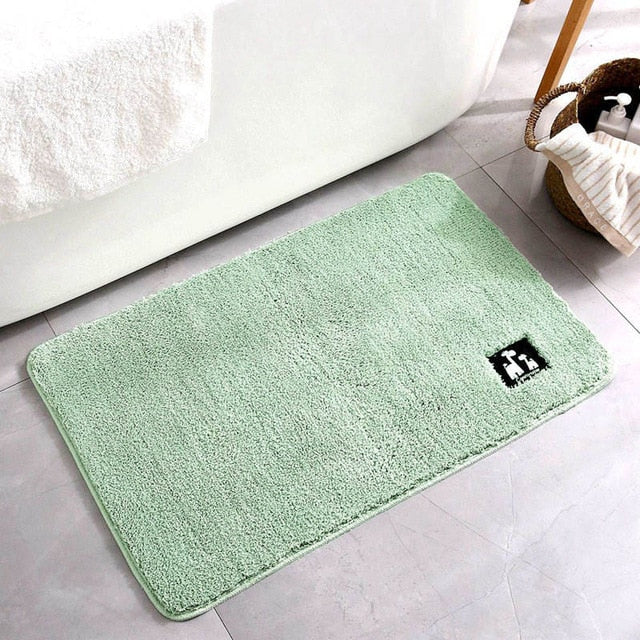 SoftSavanna – Luxe Giraffe Bath Mat with Non-Slip & Water-Absorbing Microfiber