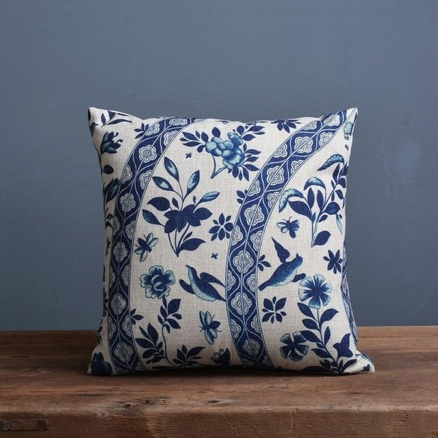 Imperial Blue – Luxe Cushion Cover with Traditional Chinese Porcelain Pattern