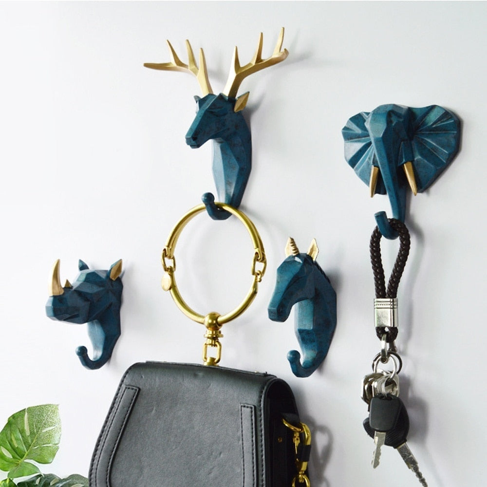 FormaLuxe – Stylish Animal Wall Hooks with Geometric Design for Unique Interiors