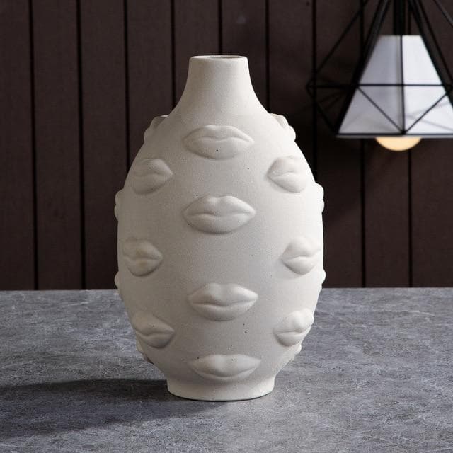 VisageLuxe – Ceramic Design Vases & Flower Pots with Sculptural Elegance