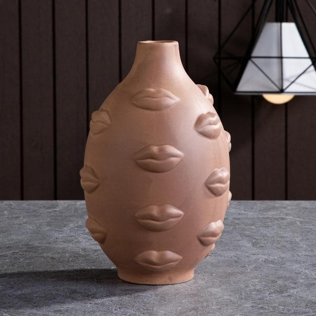 VisageLuxe – Ceramic Design Vases & Flower Pots with Sculptural Elegance