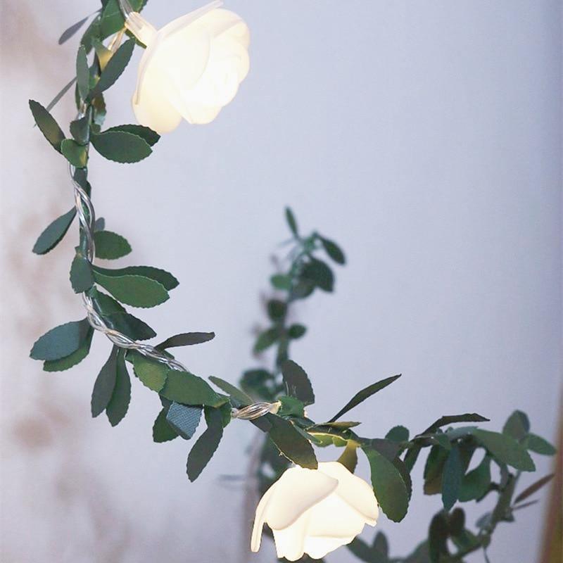 VineGlow – Elegant LED Vine Lighting with Enchanting Leaf Accents