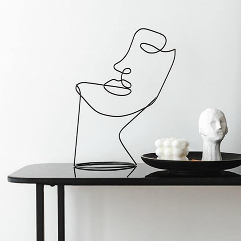 ArtForm – Modern Iron Abstract Silhouette Sculpture for Timeless Elegant