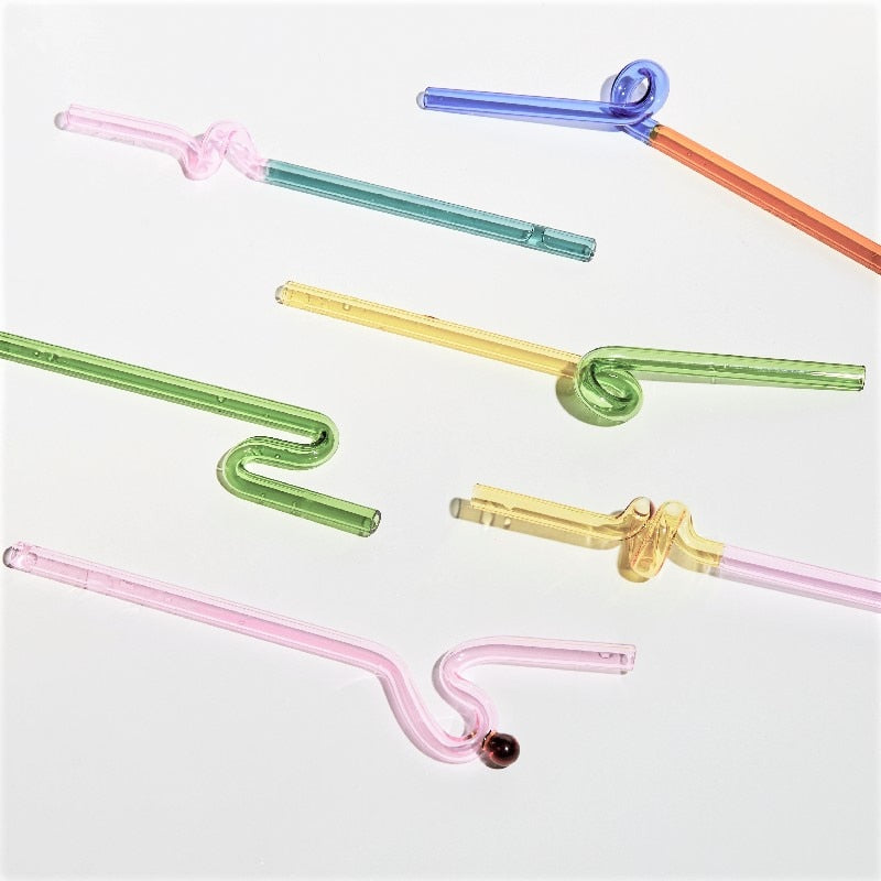 TwistSip – Speelse Gekleurde Glazen Rietjes met Elegant Gedraaid Design