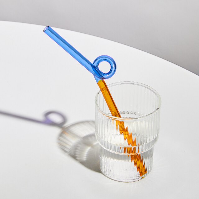 TwistSip – Speelse Gekleurde Glazen Rietjes met Elegant Gedraaid Design