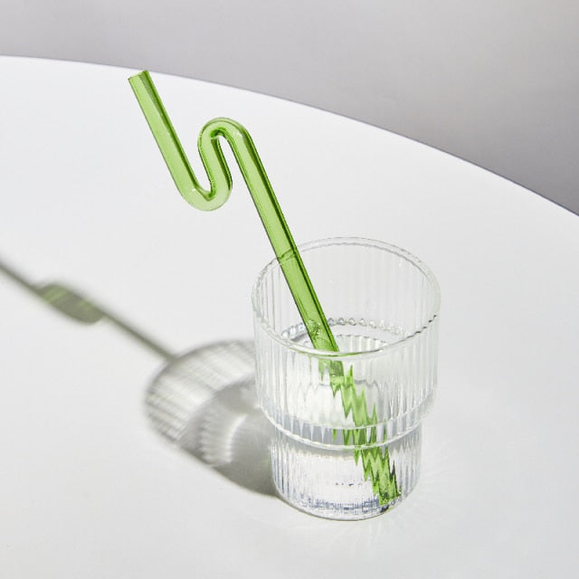TwistSip – Speelse Gekleurde Glazen Rietjes met Elegant Gedraaid Design