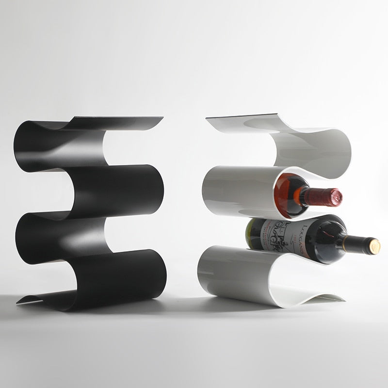 VinoFlow – Stylish Metal Wine Rack with Elegant Wavy Design for 4 Bottles