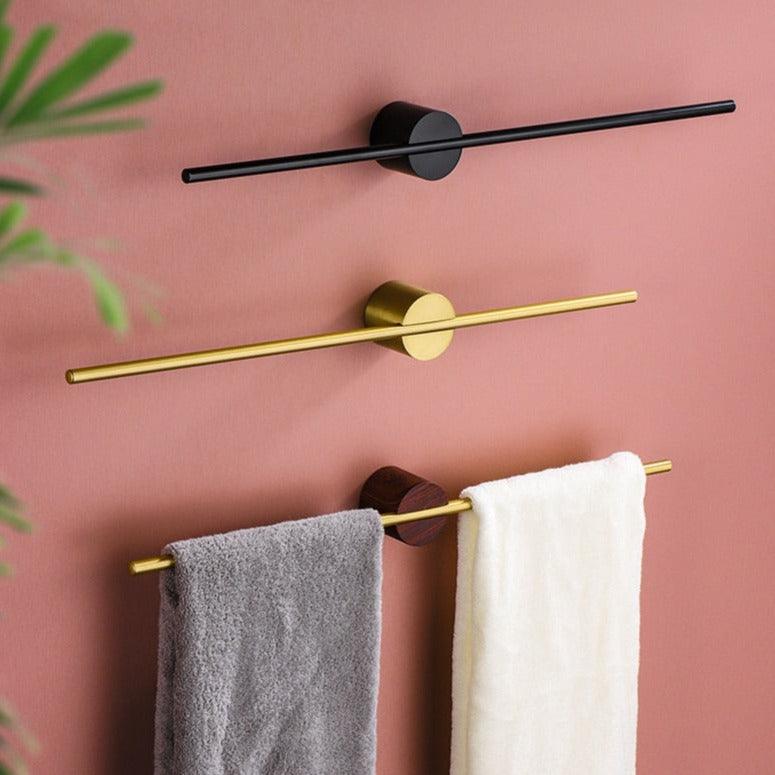 MetalGrace – Elegant Portable Towel Rack with Minimalist Design